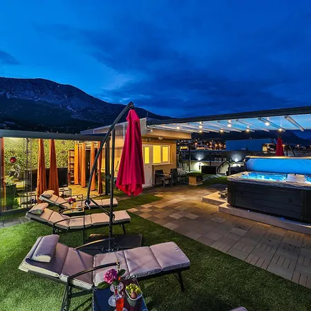 Sky, Luxury Apartment With Sea-View And Jacuzzi Kastela Exterior photo