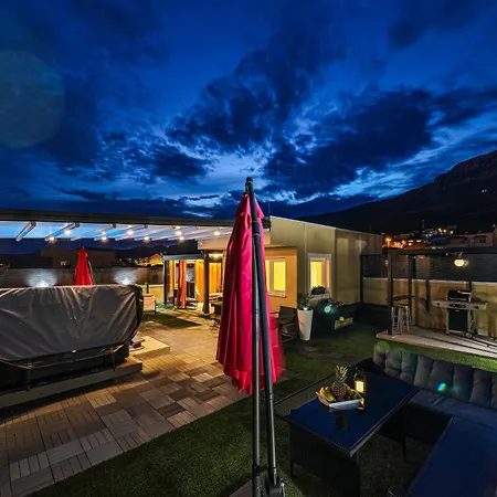 Sky, Luxury Apartment With Sea-View And Jacuzzi Kastela Exterior photo