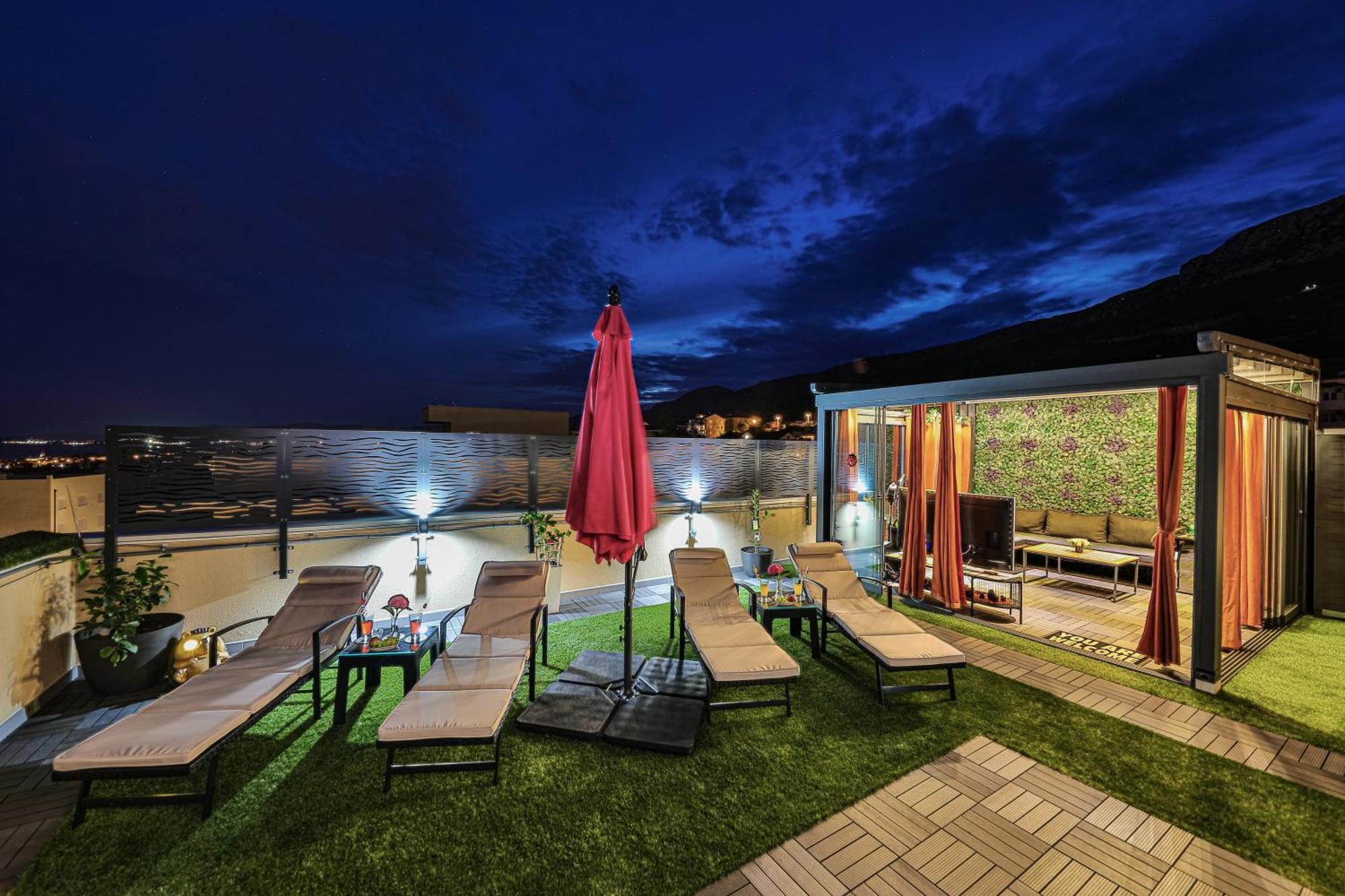 Apartment Sky, Luxury With Sea-view And Jacuzzi *