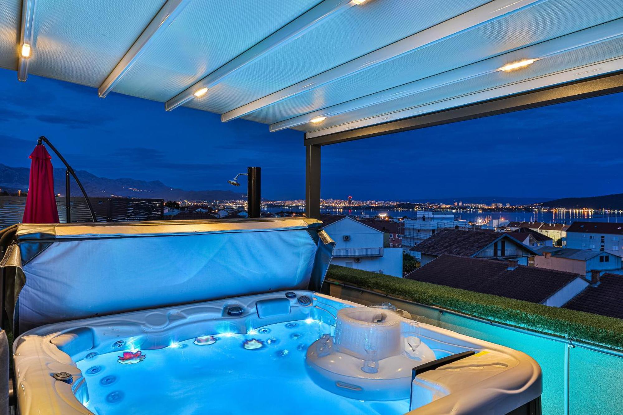 Sky, Luxury With Sea-view And Jacuzzi Apartment *